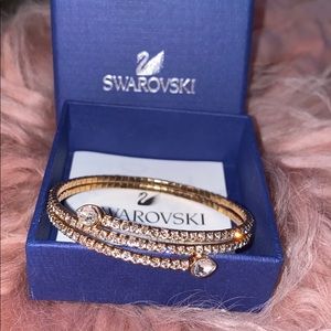 Swarovski Twisty drop bangle